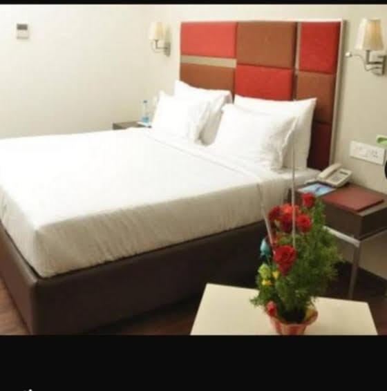 Hotel-S-Park Khammam Ngoại thất bức ảnh